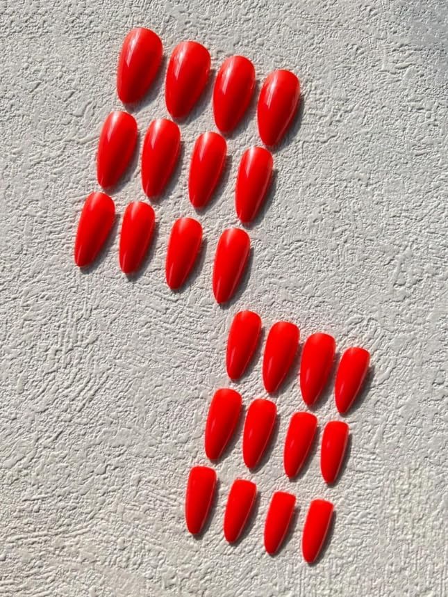 24-Piece Press-On Nails, Glossy Bright Red, False Nail Set, Luxury, Reusable (Light Pink - Almond)